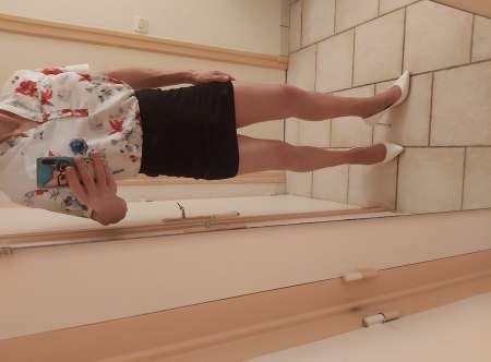 Profil Travestie féminine pour F ou couple de Femmes — Annecy
