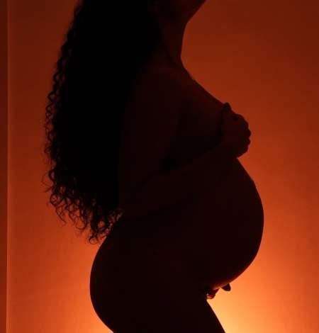 Profil  Rencontre une future maman pleine de charme — Les abymes